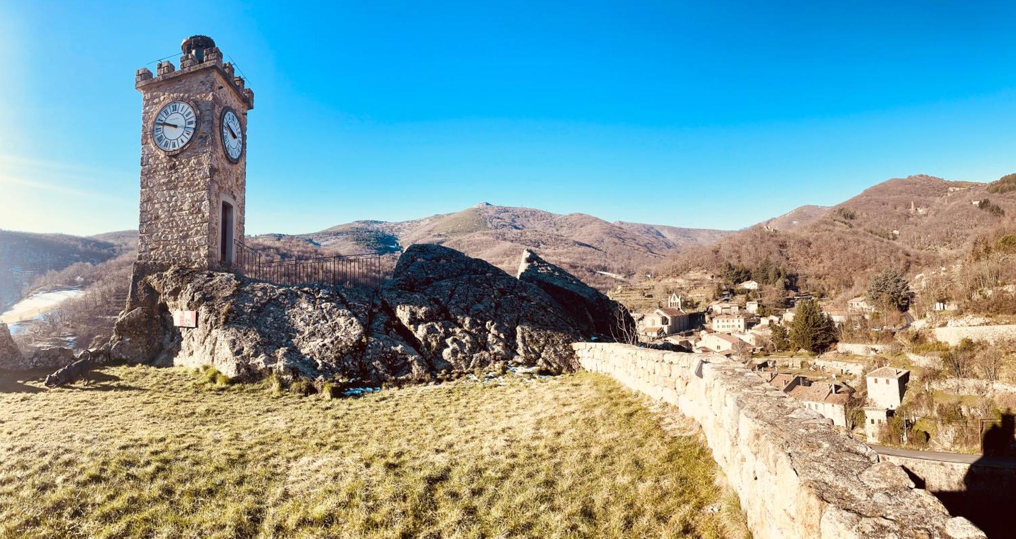 Gite De La Cigale Burzet Bagian luar foto