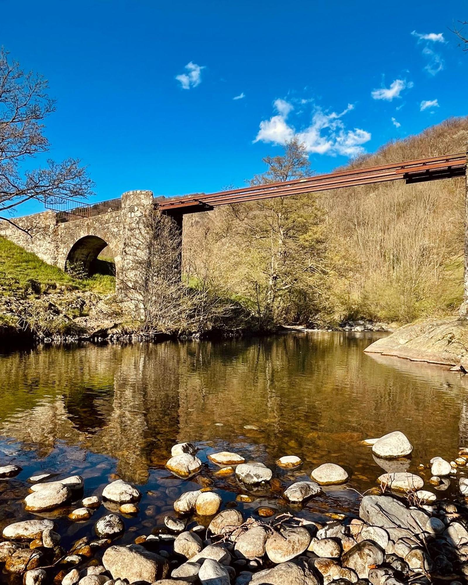 Gite De La Cigale Burzet Bagian luar foto